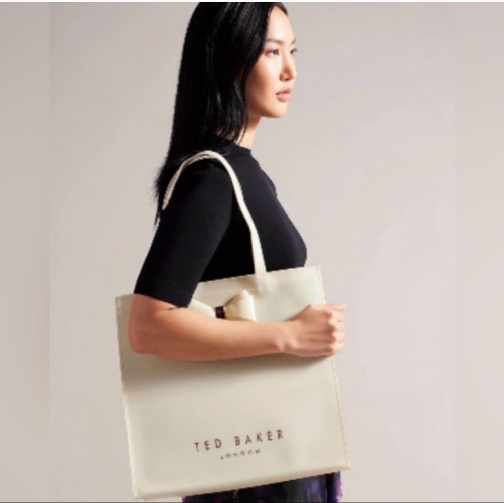 Ted Baker Alacon Plain Bow Large Icon Bag In Light Pink And Cream Color - Picture 3 of 4